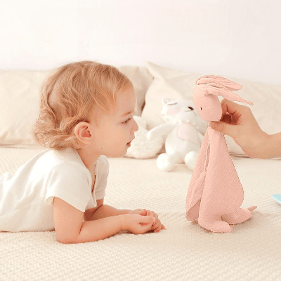 DOUDOU BEBE - BabyMousseline™ - Rose - Sourire Bébé